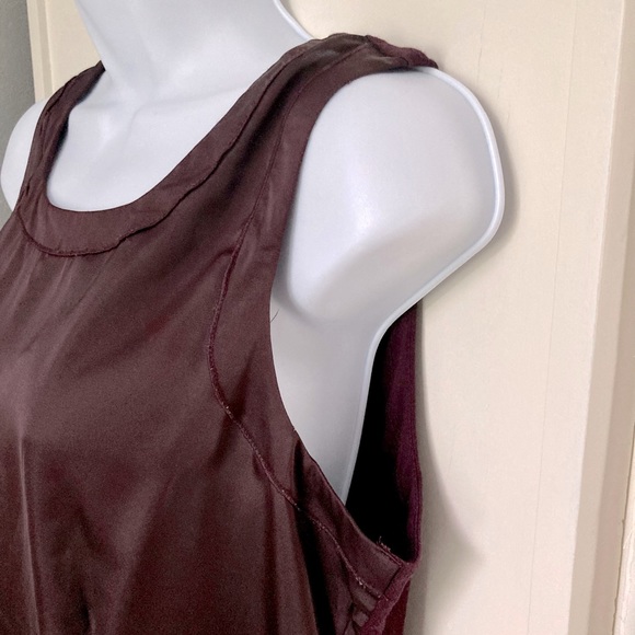 PERFECT layering piece for FALL😍 Ann Taylor Sleeveless Top - Medium - Picture 4 of 7